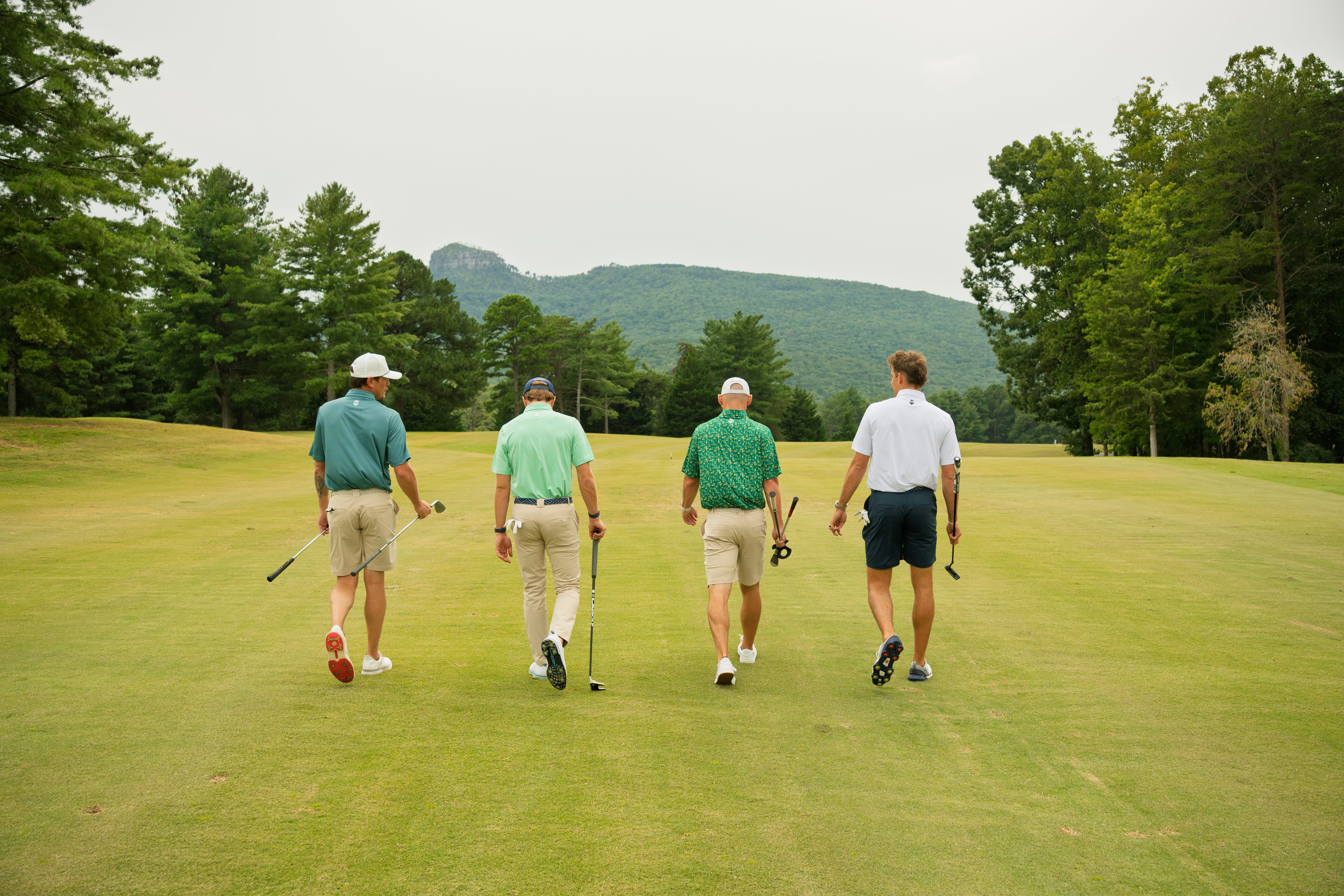 Golfer-Walking-Down-Fairway-Echelon-014.jpg
